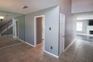 3005 Wood Hollow Dr, League City, TX 77573 - Photo 3