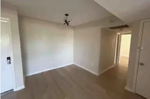 8427 Hearth Dr, Houston, TX 77054 - Photo 5