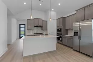 124 Coastal Pr Dr, Waller, TX 77484 - Photo 5