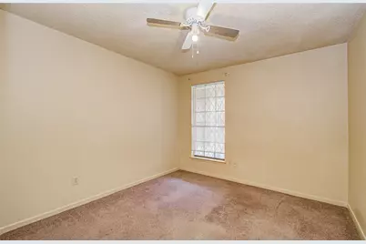 12210 Woodcliff Drive, Houston, TX 77013 - Photo 17