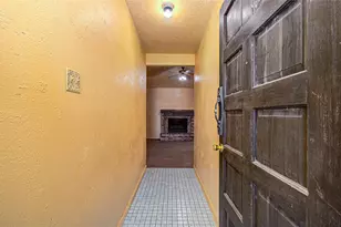 12210 Woodcliff Dr, Houston, TX 77013 - Photo 5