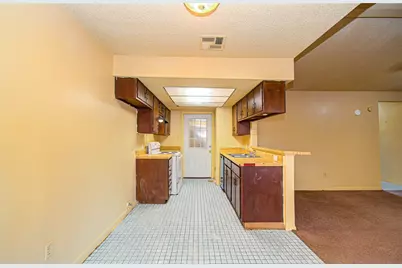 12210 Woodcliff Drive, Houston, TX 77013 - Photo 13