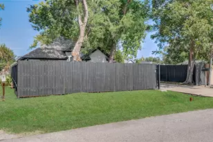 1909 Melbourne St, Houston, TX 77026 - Photo 33