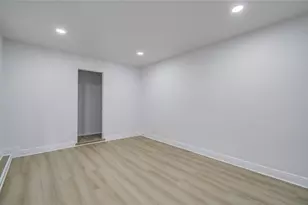 1909 Melbourne St, Houston, TX 77026 - Photo 25