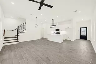9212 Arvin St, Houston, TX 77028 - Photo 5
