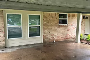 1303 S Franklin Ave, Cleveland, TX 77327 - Photo 3