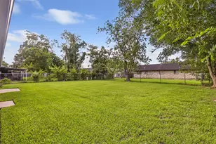 3802 Bluerock Ln, Houston, TX 77039 - Photo 17