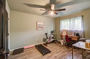 1327 Fallbrook Dr, Houston, TX 77038 - Photo 27