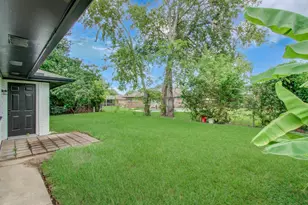 1327 Fallbrook Dr, Houston, TX 77038 - Photo 31