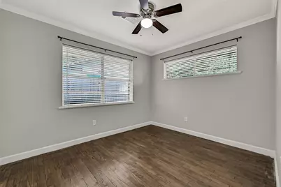 115 S 8th Street, Alvin, TX 77511 - Photo 21
