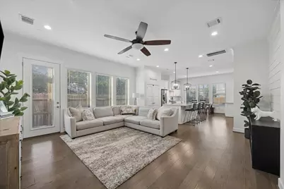 2313 Langston Street, Houston, TX 77007 - Photo 9