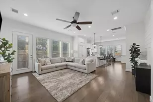 2313 Langston St, Houston, TX 77007 - Photo 9