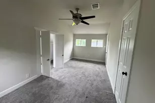 8105 Parker Rd, Houston, TX 77078 - Photo 13