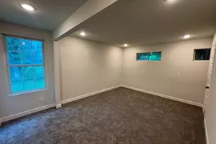 8105 Parker Rd, Houston, TX 77078 - Photo 9