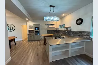 8105 Parker Road, Houston, TX 77078 - Photo 3