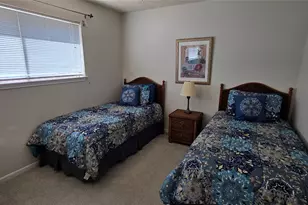 1702 E Castaway St, Tiki Island, TX 77554 - Photo 15