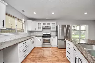 2015 E Lacey Oak Cir, The Woodlands, TX 77380 - Photo 17