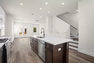 3905 Pinemont Dr, Houston, TX 77018 - Photo 15