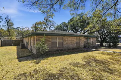 605 Hilliard Street, Conroe, TX 77301 - Photo 5
