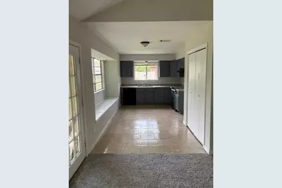 2910 Heritage House Drive, Webster, TX 77598 - Photo 3