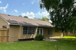 2910 Heritage House Dr, Webster, TX 77598 - Photo 19