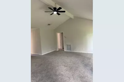 2910 Heritage House Drive, Webster, TX 77598 - Photo 9