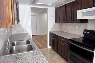 1513 Cedar Cove St, La Porte, TX 77571 - Photo 7