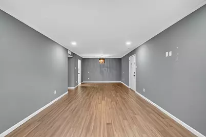 7555 Katy Freeway #127, Houston, TX 77024 - Photo 7