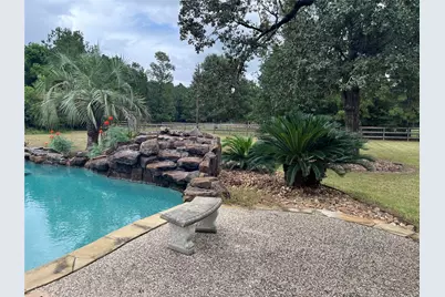 15453 Crown Oaks Drive, Montgomery, TX 77316 - Photo 31