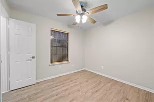 5914 Stirring Winds Ln, Houston, TX 77086 - Photo 11