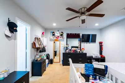 5938 Southlark Street, Houston, TX 77033 - Photo 15