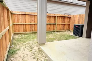 7034 Smilax St, Houston, TX 77088 - Photo 13