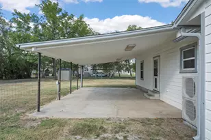 312 E Colorado St, Bremond, TX 76629 - Photo 21