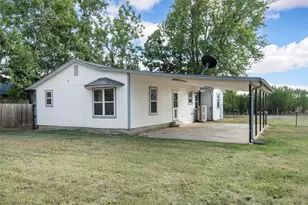 312 E Colorado St, Bremond, TX 76629 - Photo 19