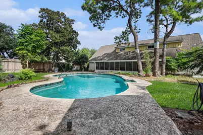 8019 Sharpview Drive, Houston, TX 77036 - Photo 31