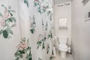 8019 Sharpview Dr, Houston, TX 77036 - Photo 27