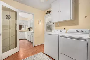 8019 Sharpview Dr, Houston, TX 77036 - Photo 15
