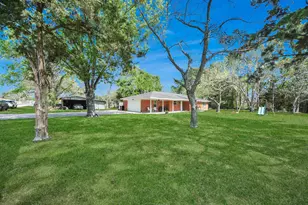 1405 Avenue G, Danbury, TX 77534 - Photo 15