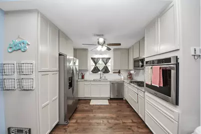 1405 Avenue G, Danbury, TX 77534 - Photo 19