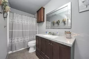 1405 Avenue G, Danbury, TX 77534 - Photo 27