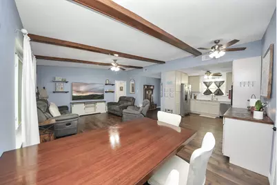 1405 Avenue G, Danbury, TX 77534 - Photo 3