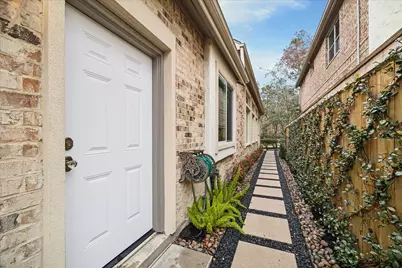 2831 N Cotswold Manor Drive, Houston, TX 77339 - Photo 33