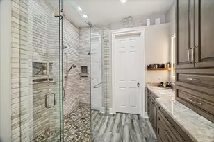 2831 North Cotswold Manor Drive, Houston, TX 77339 - Photo 19