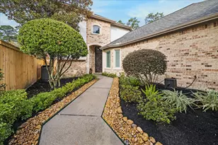 2831 North Cotswold Manor Drive, Houston, TX 77339 - Photo 5