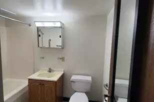 410 Short St, Ellwood City, PA 16117 - Photo 7