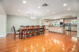 33 Maple Ln, Galveston, TX 77551 - Photo 9