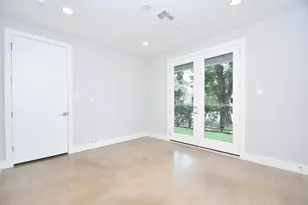 818 Knox St, Houston, TX 77007 - Photo 31