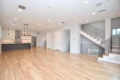 818 Knox Street, Houston, TX 77007 - Photo 1