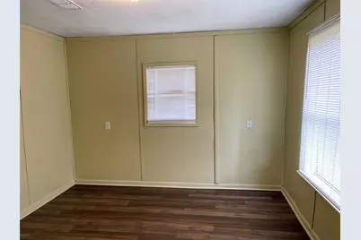 508 N Madison Street, Madisonville, TX 77864 - Photo 9