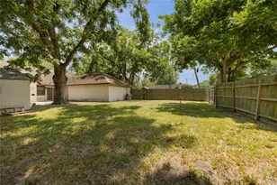 1103 Pecan Cir, Seabrook, TX 77586 - Photo 17